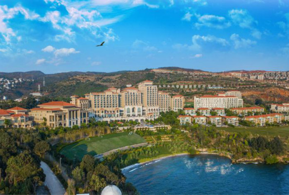 抚仙湖希尔顿酒店  