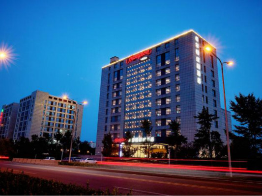 北京新国展希尔顿欢朋酒店 