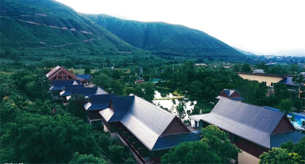 元江栖霞山温泉花园酒店